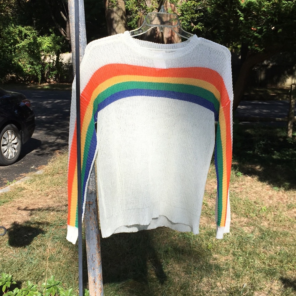 Main Strip rainbow sweater Size Medium